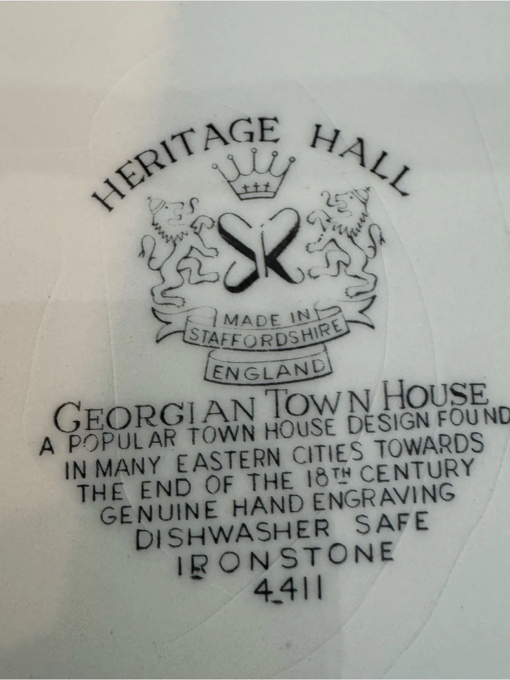 Johnson Brothers Heritage Hall 8 Dinner Plates 9.5” Georgian Town House